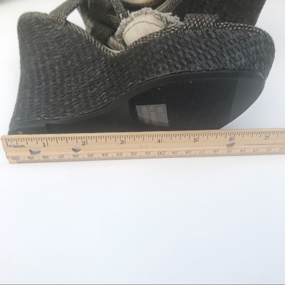 CHARLLOTE RUSSE ANKLE STRAP WEDGE SHOESS sz7 - Picture 4 of 6